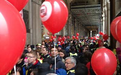 STRAMILANO 2013 42 edizione LE FOTO INEDITE DELLA CORSA PODISITICA PIU ESCLUSIVA E DIVERTENTE DI MILANO CON I RUNNER PIU DINAMICI E SCATTANTI 030