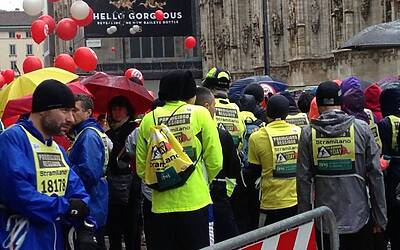 STRAMILANO 2013 42 edizione LE FOTO INEDITE DELLA CORSA PODISITICA PIU ESCLUSIVA E DIVERTENTE DI MILANO CON I RUNNER PIU DINAMICI E SCATTANTI 042