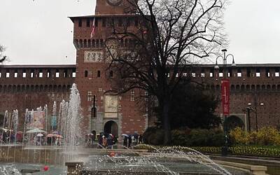 STRAMILANO 2013 42 edizione LE FOTO INEDITE DELLA CORSA PODISITICA PIU ESCLUSIVA E DIVERTENTE DI MILANO CON I RUNNER PIU DINAMICI E SCATTANTI 053