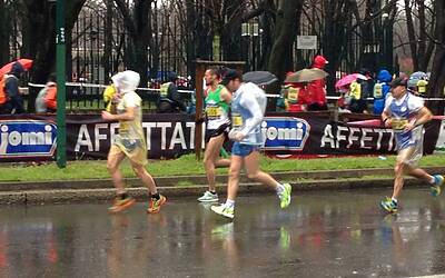 STRAMILANO 2013 42 edizione LE FOTO INEDITE DELLA CORSA PODISITICA PIU ESCLUSIVA E DIVERTENTE DI MILANO CON I RUNNER PIU DINAMICI E SCATTANTI 110