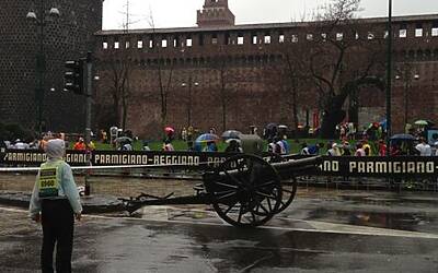STRAMILANO 2013 42 edizione LE FOTO INEDITE DELLA CORSA PODISITICA PIU ESCLUSIVA E DIVERTENTE DI MILANO CON I RUNNER PIU DINAMICI E SCATTANTI 112