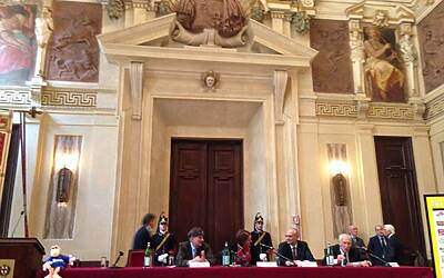 STRAMILANO 2013 LA PRESENTAZIONE A PALAZZO MARINO CON CHIARA BISCONTI ASSESSORA ALLO SPORT DEL COMUNE DI MILANO ANNUNCIA 50.000 PODISTI PARTECIPANTI ALLA CORSA TIPICA DI MILANO 09