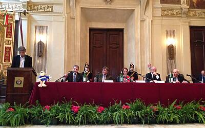 STRAMILANO 2013 LA PRESENTAZIONE A PALAZZO MARINO CON CHIARA BISCONTI ASSESSORA ALLO SPORT DEL COMUNE DI MILANO ANNUNCIA 50.000 PODISTI PARTECIPANTI ALLA CORSA TIPICA DI MILANO 20