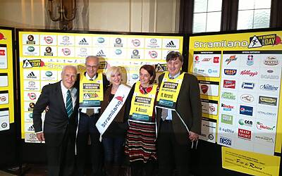 STRAMILANO 2013 LA PRESENTAZIONE A PALAZZO MARINO CON CHIARA BISCONTI ASSESSORA ALLO SPORT DEL COMUNE DI MILANO ANNUNCIA 50.000 PODISTI PARTECIPANTI ALLA CORSA TIPICA DI MILANO 341