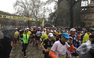 STRAMILANO 2013 LE FOTO INEDITE DELLA CORSA PODISITICA PIU ESCLUSIVA E DIVERTENTE DI MILANO CON I RUNNER PIU DINAMICI E SCATTANTI 055