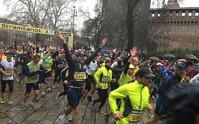 STRAMILANO 2013 LE FOTO INEDITE DELLA CORSA PODISITICA PIU ESCLUSIVA E DIVERTENTE DI MILANO CON I RUNNER PIU DINAMICI E SCATTANTI 060
