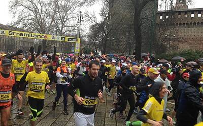 STRAMILANO 2013 LE FOTO INEDITE DELLA CORSA PODISITICA PIU ESCLUSIVA E DIVERTENTE DI MILANO CON I RUNNER PIU DINAMICI E SCATTANTI 076