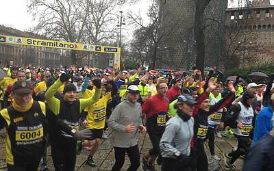 STRAMILANO 2013 LE FOTO INEDITE DELLA CORSA PODISITICA PIU ESCLUSIVA E DIVERTENTE DI MILANO CON I RUNNER PIU DINAMICI E SCATTANTI 079