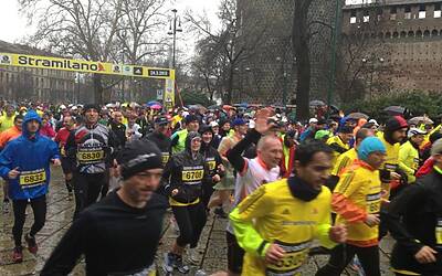 STRAMILANO 2013 LE FOTO INEDITE DELLA CORSA PODISITICA PIU ESCLUSIVA E DIVERTENTE DI MILANO CON I RUNNER PIU DINAMICI E SCATTANTI 084