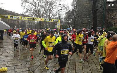 STRAMILANO 2013 LE FOTO INEDITE DELLA CORSA PODISITICA PIU ESCLUSIVA E DIVERTENTE DI MILANO CON I RUNNER PIU DINAMICI E SCATTANTI 101