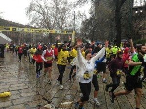 STRAMILANO 2013 LE FOTO INEDITE DELLA CORSA PODISITICA PIU ESCLUSIVA E DIVERTENTE DI MILANO CON I RUNNER PIU DINAMICI E SCATTANTI 102