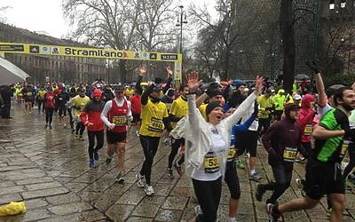 STRAMILANO 2013 LE FOTO INEDITE DELLA CORSA PODISITICA PIU ESCLUSIVA E DIVERTENTE DI MILANO CON I RUNNER PIU DINAMICI E SCATTANTI 102