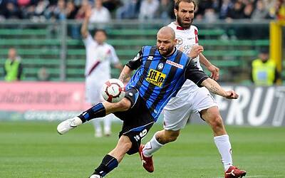 Simone Tiribocchi tira si nota lassenza dei lacci delle Lotto Zhero Gravity