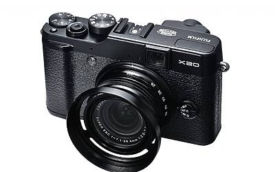 X20 BK front L with hood R