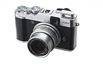 X20 SV front L lens flash R