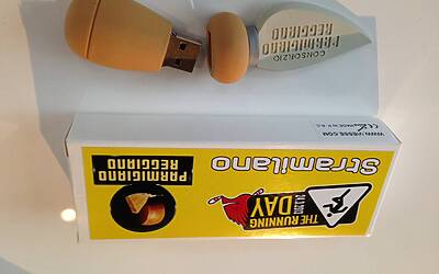 chiavetta usb gadget uffciale stramilano1