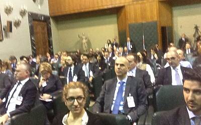 IL CONVEGNO ABI 2013 DIMENSIONE CLIENTE A PALAZZO ALTIERI ROMA SEDE ABI ASSOCIAZIONE BANCARIA ITALIANA DOVE HO PARTECIPATO COME RELATORE ALLA TAVOLA ROTONDA SUI SOCIAL MEDIA ED INTERNET OF THINGS INSIEME A FABRIZIO BELLAVISTA 32