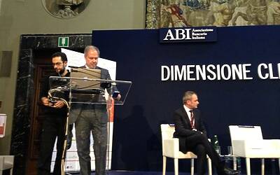 IL CONVEGNO ABI 2013 DIMENSIONE CLIENTE A PALAZZO ALTIERI ROMA SEDE ABI ASSOCIAZIONE BANCARIA ITALIANA DOVE HO PARTECIPATO COME RELATORE ALLA TAVOLA ROTONDA SUI SOCIAL MEDIA ED INTERNET OF THINGS INSIEME A FABRIZIO BELLAVISTA 44