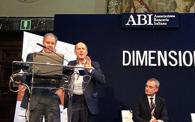 IL CONVEGNO ABI 2013 DIMENSIONE CLIENTE A PALAZZO ALTIERI ROMA SEDE ABI ASSOCIAZIONE BANCARIA ITALIANA DOVE HO PARTECIPATO COME RELATORE ALLA TAVOLA ROTONDA SUI SOCIAL MEDIA ED INTERNET OF THINGS INSIEME A FABRIZIO BELLAVISTA 50