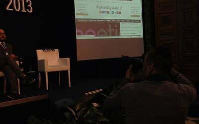 IL CONVEGNO ABI 2013 DIMENSIONE CLIENTE A PALAZZO ALTIERI ROMA SEDE ABI ASSOCIAZIONE BANCARIA ITALIANA DOVE HO PARTECIPATO COME RELATORE ALLA TAVOLA ROTONDA SUI SOCIAL MEDIA ED INTERNET OF THINGS INSIEME A FABRIZIO BELLAVISTA 76