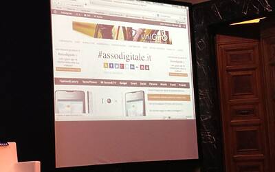 IL CONVEGNO ABI 2013 DIMENSIONE CLIENTE A PALAZZO ALTIERI ROMA SEDE ABI ASSOCIAZIONE BANCARIA ITALIANA DOVE HO PARTECIPATO COME RELATORE ALLA TAVOLA ROTONDA SUI SOCIAL MEDIA ED INTERNET OF THINGS INSIEME A FABRIZIO BELLAVISTA 79