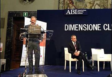 IL CONVEGNO ABI 2013 DIMENSIONE CLIENTE A PALAZZO ALTIERI ROMA SEDE ABI ASSOCIAZIONE BANCARIA ITALIANA DOVE HO PARTECIPATO COME RELATORE ALLA TAVOLA ROTONDA SUI SOCIAL MEDIA ED INTERNET OF THINGS INSIEME A FABRIZIO BELLAVISTA 99
