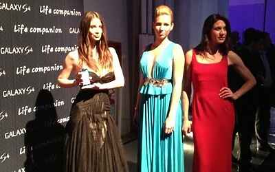 LANCIO ITALIANO DI SAMSUNG GALAXY S4 LIFE COMPANION AL SUPERSTUDIO PIÙ DI VIA TORTONA MILANO IL NUOVO SMARTPHONE ANDROID 010
