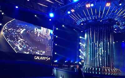 LANCIO ITALIANO DI SAMSUNG GALAXY S4 LIFE COMPANION AL SUPERSTUDIO PIÙ DI VIA TORTONA MILANO IL NUOVO SMARTPHONE ANDROID 071