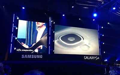 LANCIO ITALIANO DI SAMSUNG GALAXY S4 LIFE COMPANION AL SUPERSTUDIO PIÙ DI VIA TORTONA MILANO IL NUOVO SMARTPHONE ANDROID 085