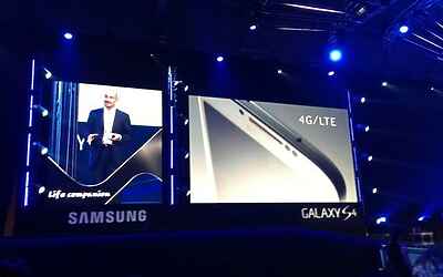 LANCIO ITALIANO DI SAMSUNG GALAXY S4 LIFE COMPANION AL SUPERSTUDIO PIÙ DI VIA TORTONA MILANO IL NUOVO SMARTPHONE ANDROID 087