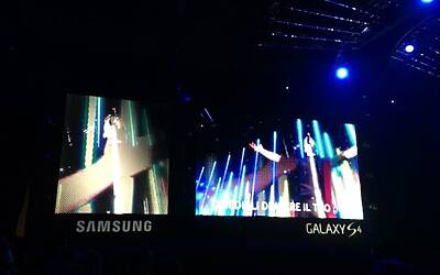 LANCIO ITALIANO DI SAMSUNG GALAXY S4 LIFE COMPANION AL SUPERSTUDIO PIÙ DI VIA TORTONA MILANO IL NUOVO SMARTPHONE ANDROID 072