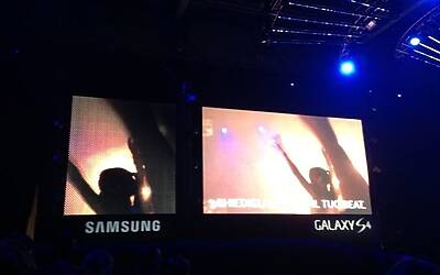 LANCIO ITALIANO DI SAMSUNG GALAXY S4 LIFE COMPANION AL SUPERSTUDIO PIÙ DI VIA TORTONA MILANO IL NUOVO SMARTPHONE ANDROID 073