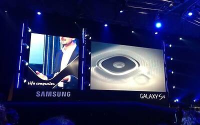 LANCIO ITALIANO DI SAMSUNG GALAXY S4 LIFE COMPANION AL SUPERSTUDIO PIÙ DI VIA TORTONA MILANO IL NUOVO SMARTPHONE ANDROID 085