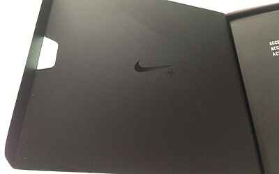 NIKE+ FUELBAND LUNBOXING DELLA PROVA IN ANTEPRIMA ED IN ESCLUSIVA DEL NUOVO MODELLO WHITE ICE VERSIONE SPECIALE PER IL TECNOFITNESS IL RUNNING E DIMAGRIRE PIÙ FACILMENTE test realizzato da michele ficara manganelli di assodigitale 18