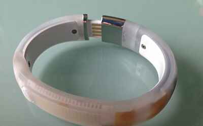 NIKE+ FUELBAND LUNBOXING DELLA PROVA IN ANTEPRIMA ED IN ESCLUSIVA DEL NUOVO MODELLO WHITE ICE VERSIONE SPECIALE PER IL TECNOFITNESS IL RUNNING E DIMAGRIRE PIÙ FACILMENTE test realizzato da michele ficara manganelli di assodigitale 49