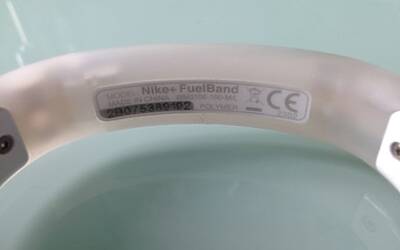 NIKE+ FUELBAND LUNBOXING DELLA PROVA IN ANTEPRIMA ED IN ESCLUSIVA DEL NUOVO MODELLO WHITE ICE VERSIONE SPECIALE PER IL TECNOFITNESS IL RUNNING E DIMAGRIRE PIÙ FACILMENTE test realizzato da michele ficara manganelli di assodigitale 45