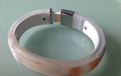 NIKE+ FUELBAND LUNBOXING DELLA PROVA IN ANTEPRIMA ED IN ESCLUSIVA DEL NUOVO MODELLO WHITE ICE VERSIONE SPECIALE PER IL TECNOFITNESS IL RUNNING E DIMAGRIRE PIÙ FACILMENTE test realizzato da michele ficara manganelli di assodigitale 49