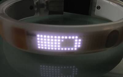 NIKE+ FUELBAND LUNBOXING DELLA PROVA IN ANTEPRIMA ED IN ESCLUSIVA DEL NUOVO MODELLO WHITE ICE VERSIONE SPECIALE PER IL TECNOFITNESS IL RUNNING E DIMAGRIRE PIÙ FACILMENTE test realizzato da michele ficara manganelli di assodigitale 55