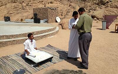 TRAIL RUNNING DESERTO DEL SINAI TEST NIKE FUELBAND ADIDAS ENERGY BOOST XBIONIC SOCKS XITANIT BANDANA TROPICALE AQABA DAHAB SHARM EL SHEIK 086