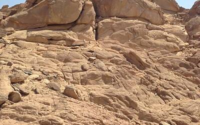 TRAIL RUNNING DESERTO DEL SINAI TEST NIKE FUELBAND ADIDAS ENERGY BOOST XBIONIC SOCKS XITANIT BANDANA TROPICALE AQABA DAHAB SHARM EL SHEIK 089