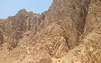 TRAIL RUNNING DESERTO DEL SINAI TEST NIKE FUELBAND ADIDAS ENERGY BOOST XBIONIC SOCKS XITANIT BANDANA TROPICALE AQABA DAHAB SHARM EL SHEIK 113