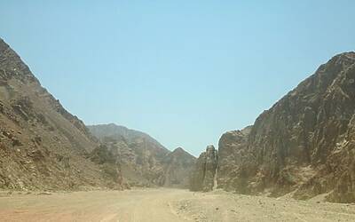 TRAIL RUNNING DESERTO DEL SINAI TEST NIKE FUELBAND ADIDAS ENERGY BOOST XBIONIC SOCKS XITANIT BANDANA TROPICALE AQABA DAHAB SHARM EL SHEIK 118