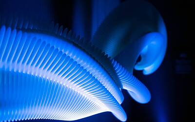 lopera di WIDRIG al The Art + Science Of Supernatural Motion di Nike in occasione Fuori Salone di Milano2