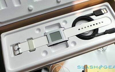 pebble smartwatch hands on sg 2