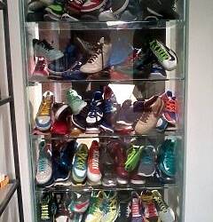 un particolare delle scarpe da running al The Art + Science Of Supernatural Motion di Nike in occasione Fuori Salone di Milano