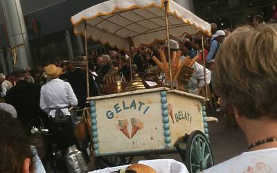 1 maggio 2013 Gruppo Le Arti per via di Bassano del Grappa Centro Commerciale Portello Milano Barbara Barbieri 4