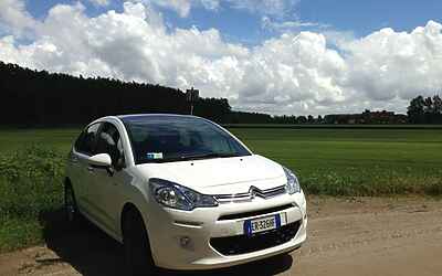 Lancio nazionale nuova citroen c3 anteprima stampa agli east end studios le foto della vettura e le slide della presentazione ufficiale di massimo borio CON I VIDEO della pubblicità e delle interviste ufficiali 53