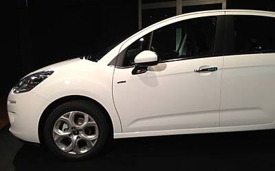 Lancio nazionale nuova citroen c3 anteprima stampa agli east end studios le foto della vettura e le slide della presentazione ufficiale di massimo borio CON I VIDEO della pubblicità e delle interviste ufficiali 09