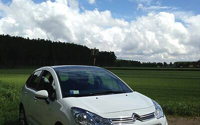 Lancio nazionale nuova citroen c3 anteprima stampa agli east end studios le foto della vettura e le slide della presentazione ufficiale di massimo borio CON I VIDEO della pubblicità e delle interviste ufficiali 51