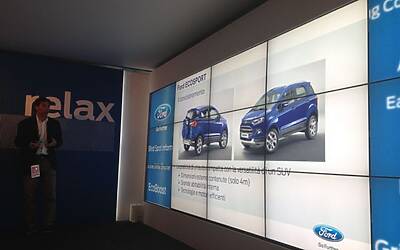 kugadrive @forditalia @BnlPeople ibi13 @intebnlditalia LA PRESENTAZIONE DEI NUOVI SUV SMART UTILITY VEHICLE DI FORD KUGA ECOBOOST AGLI INTERNAZIONALI BNL DI TENNIS AL FORO ITALICO DI ROMA michele ficara manganelli Assodigitale Test Drive 065